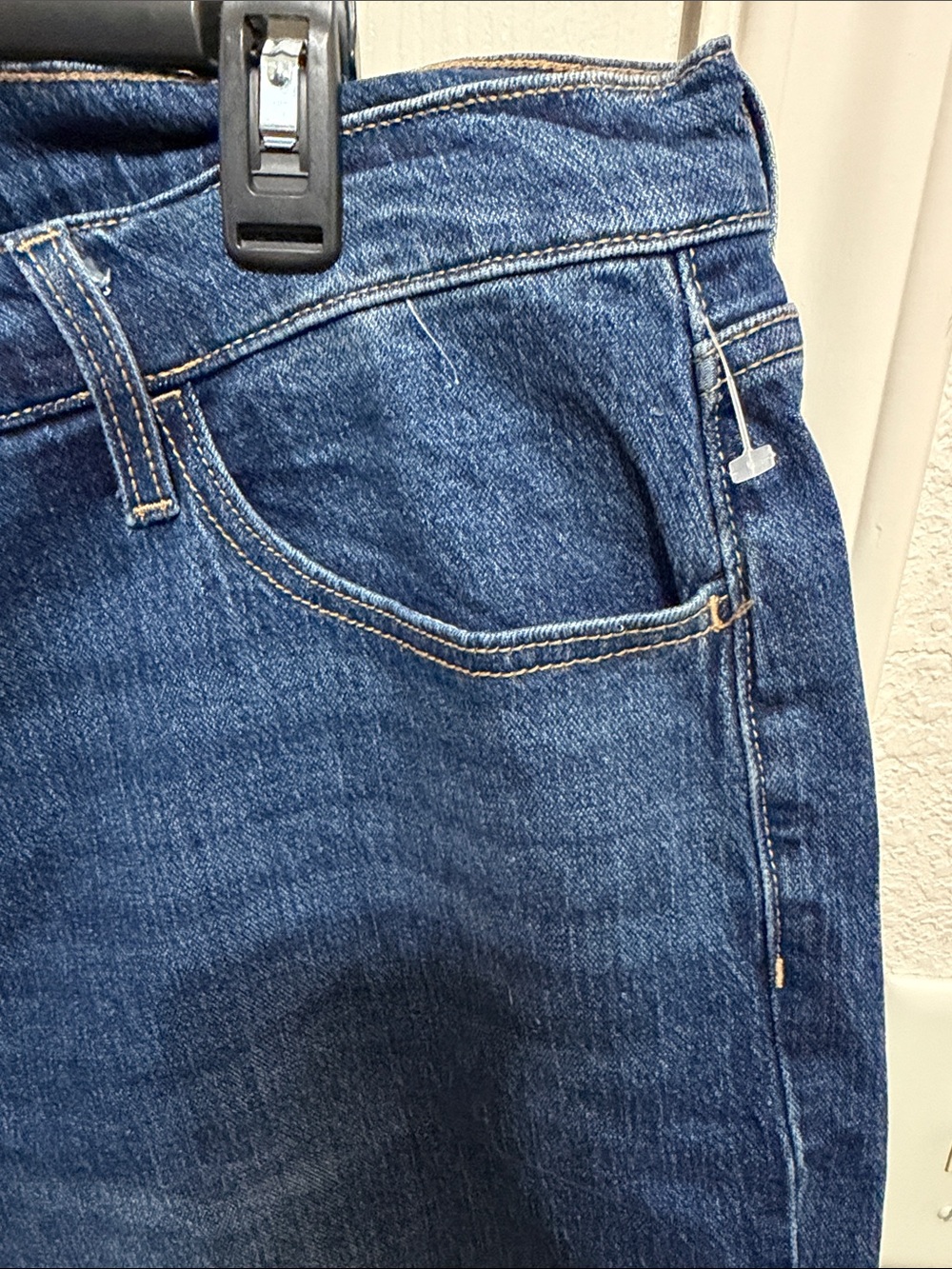 NWOT Old Navy Women's High-Rise WOW Barrel Leg Jeans, 20 - Picture 3 of 5